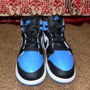 2023
Air Jordan 1 Retro High OG TD
'UNC Toe'